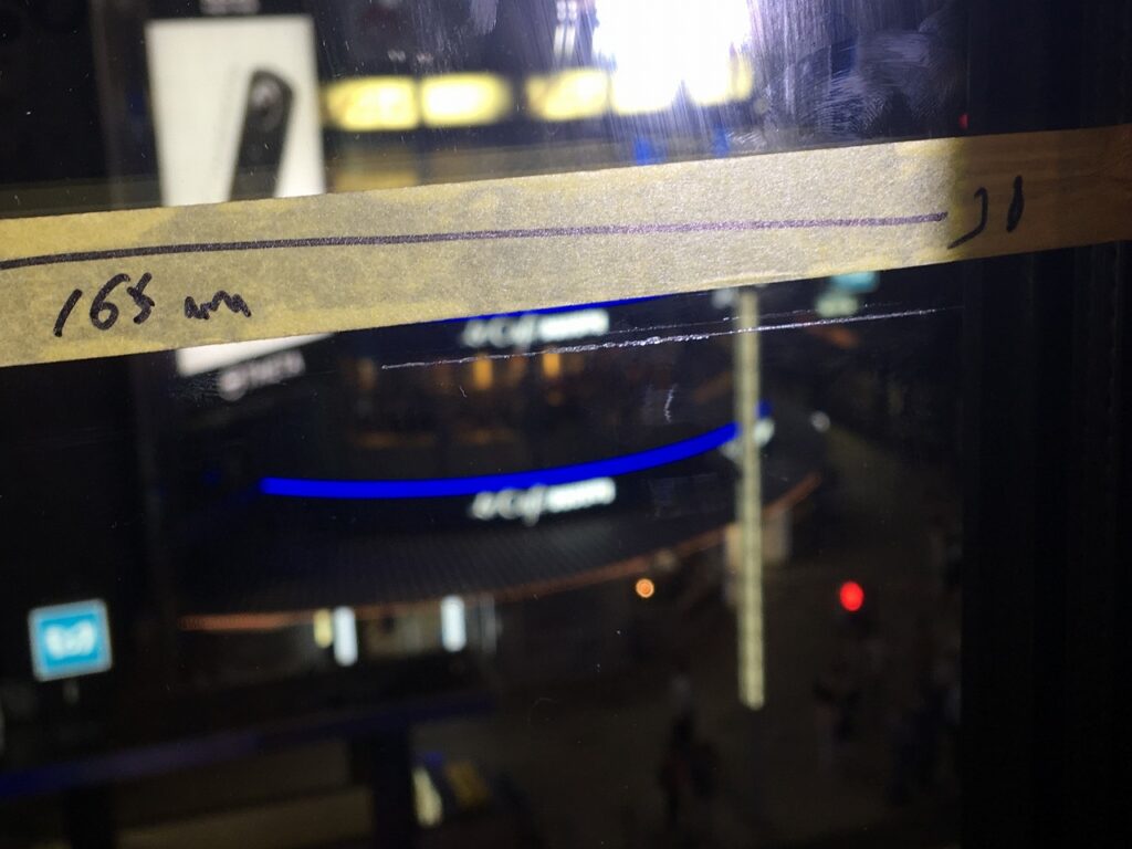 フィルムカットの時のカッターで傷が入る写真 2017-08-08 21 10 15 128b46d15976f39300ada2c680460116