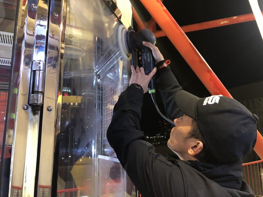 観覧車 アクリル ゴンドラ 清掃 傷写真 2019-12-04 0 10 21 a2cc0ba2baffc0ad2ca19ecf43119e1a-e1580113179149